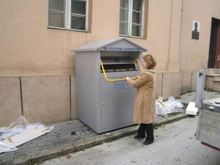 Kontejneri za otpadni tekstil stigli u Užice